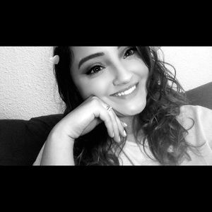 Meet your Posher, Tessa